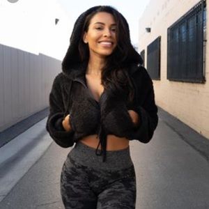 Gymshark Cosy Zip Hoodie Black Xs 